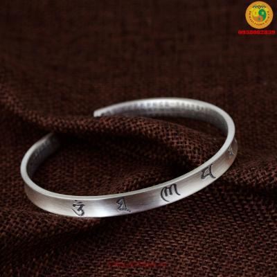 Vòng tay bạc khắc Om Mani Padme Hum